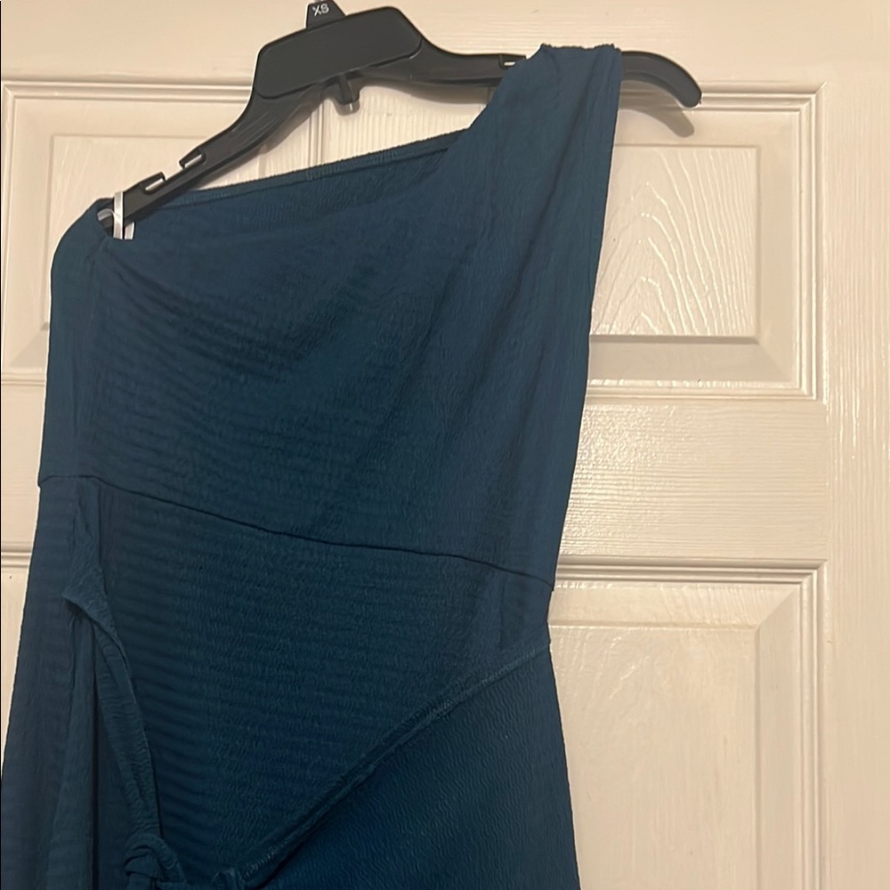 Green dress for women,SHEIN brand.Z:L.
